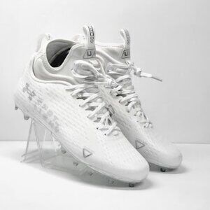 UNDER ARMOUR MEN'S spotlight lux MC 2.0 football w/cleats white Size 11.5  NEW
